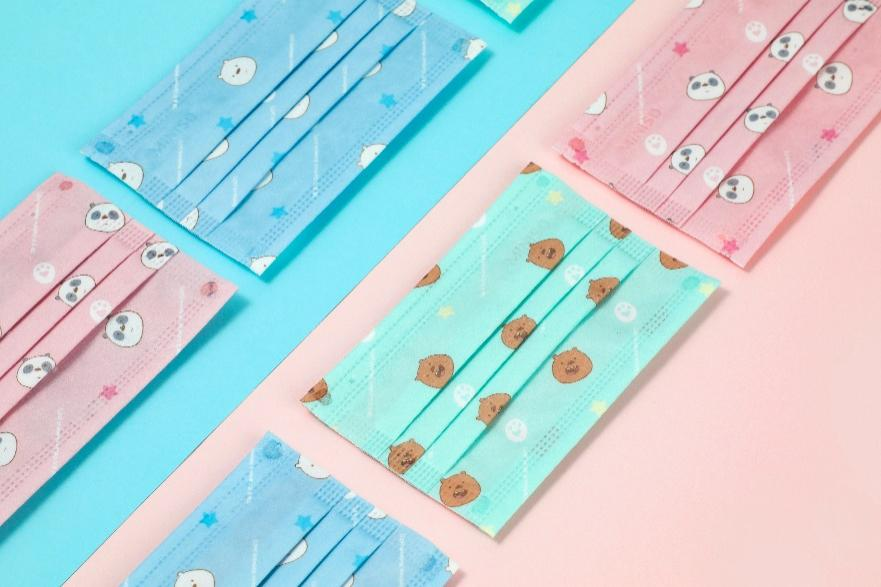 潮酷時尚“霸屏”，
名創(chuàng)優(yōu)品僅憑口罩實(shí)現(xiàn)“千人千面”