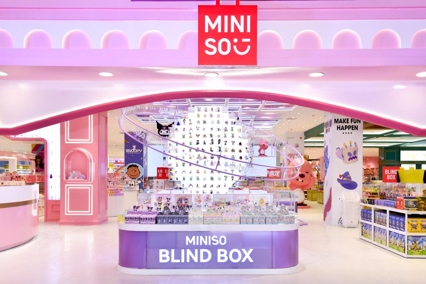 名創優品全球最大門店落地印尼頂級商圈，續寫超級門店新故事